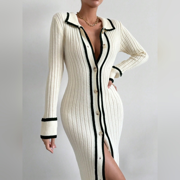 Contrasting Color Knitted Dress With Button Accents - Picture 4 of 7